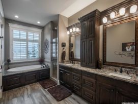 Master bath with garden tub and his & hers sink spaces