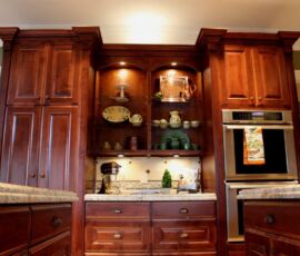 Alder wood cabinets with open shelves and great lighting